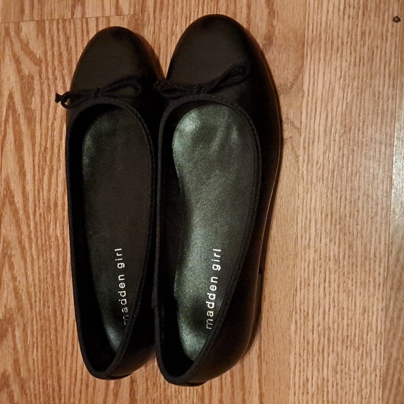 Madden Girl Ballet Flats - Picture 2 of 5